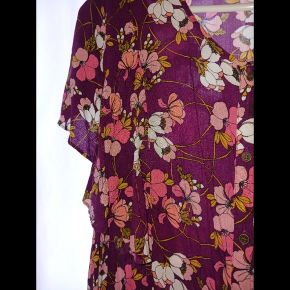 A.N.A. Women's plus size floral blouse XXL - Picture 3 of 5